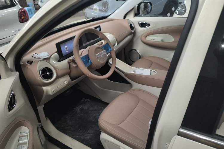 Used Wuling Bingo 2025 333 km Enjoyment Version Left Front Seat
