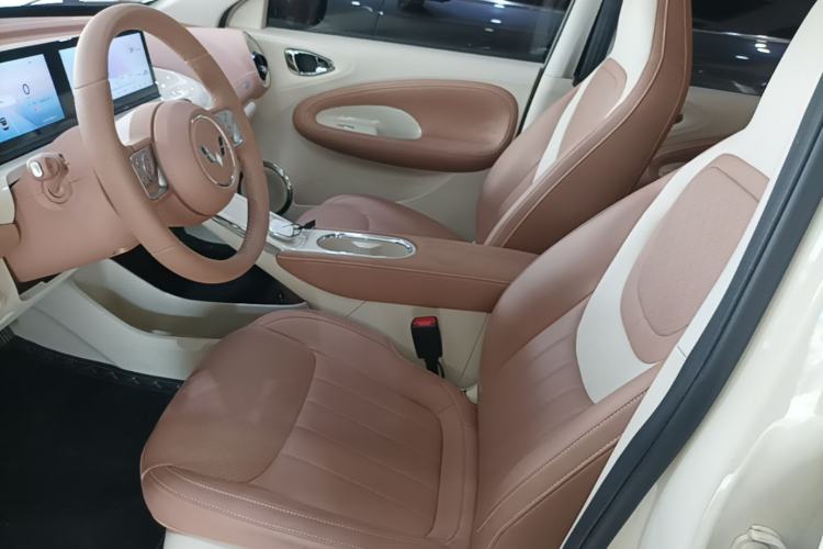 Used Wuling Bingo 2025 410 km Lingxi Deluxe Edition Left Front Seat