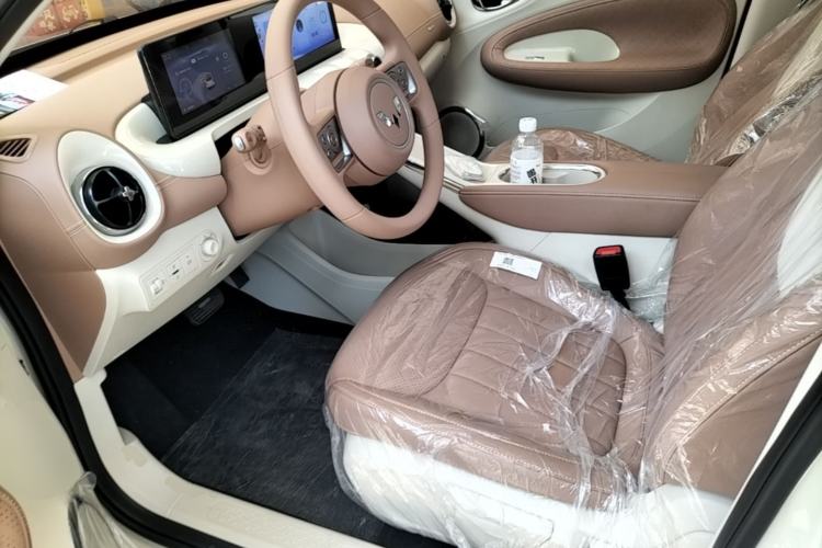 Used Wuling Bingo 2025 333 km Enjoyment Version Left Front Seat