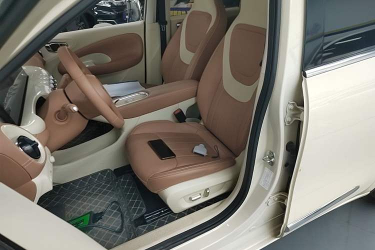 Used Wuling Bingo 2025 410 km Lingxi Deluxe Edition Left Front Seat