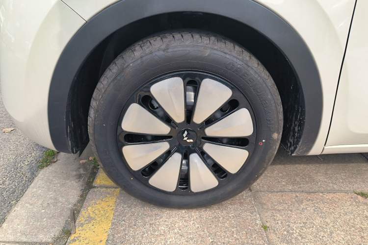 Used Wuling Bingo 2025 333 km Enjoyment Version Left Front Wheel Hub