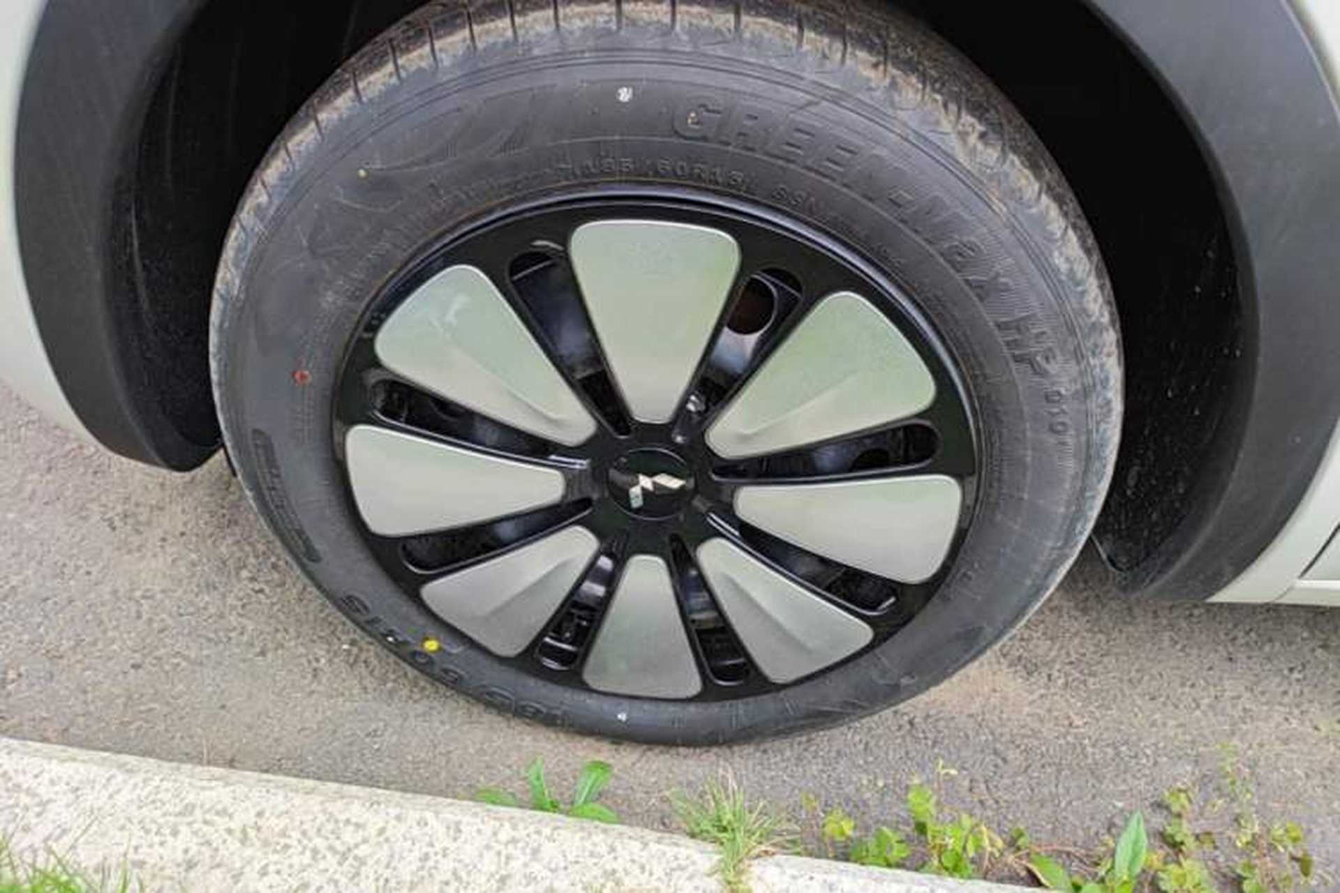 Used Wuling Bingo 2025 333 km Enjoyment Version Left Front Wheel Hub
