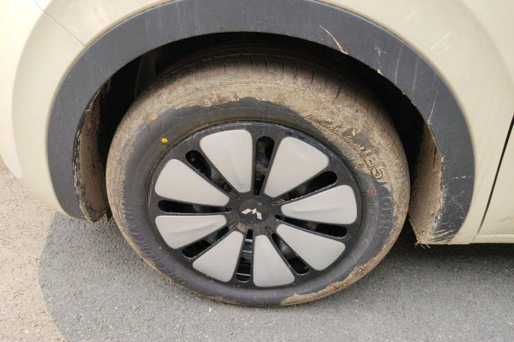Used Wuling Bingo 2025 333 km Enjoyment Version Left Front Wheel Hub