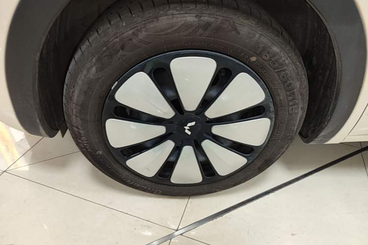Used Wuling Bingo 2025 333 km Enjoyment Version Left Front Wheel Hub