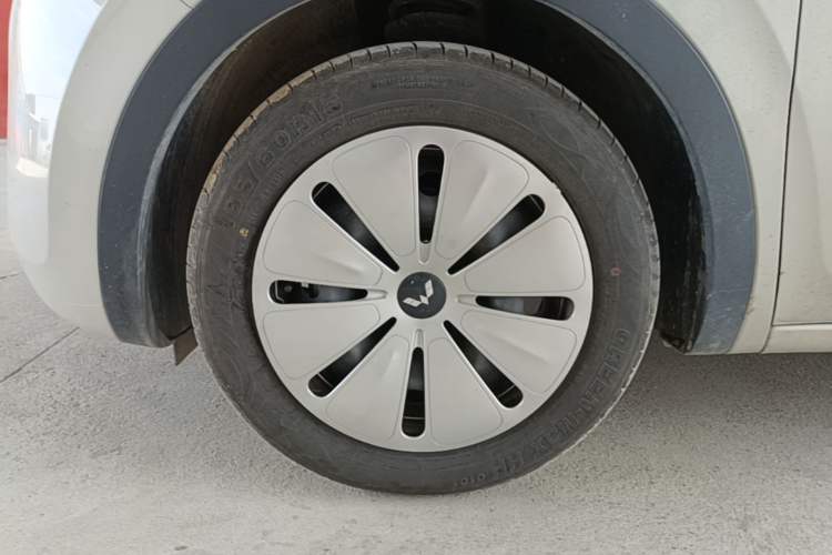 Used Wuling Bingo 2025 203km Light Edition Left Front Wheel Hub