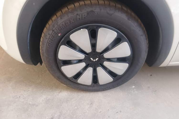 Used Wuling Bingo 2025 333 km Enjoyment Version Left Front Wheel Hub