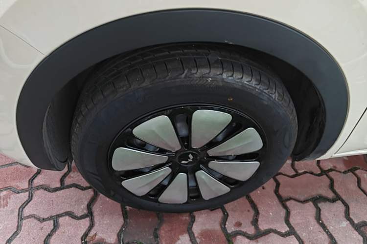 Used Wuling Bingo 2025 333 km Enjoyment Version Left Front Wheel Hub