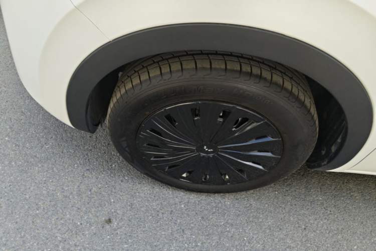 Used Wuling Bingo 2025 333 km Enjoyment Version Left Front Wheel Hub
