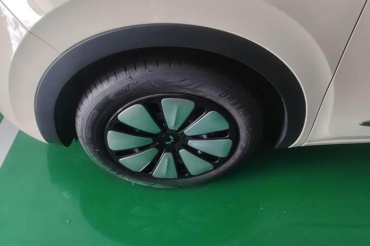 Used Wuling Bingo 2025 333 km Enjoyment Version Left Front Wheel Hub