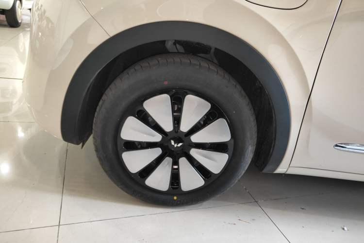 Used Wuling Bingo 2025 333 km Enjoyment Version Left Front Wheel Hub