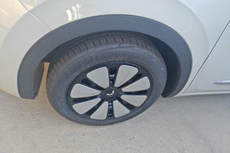 Used Wuling Bingo 2025 333 km Enjoyment Version Left Front Wheel Hub