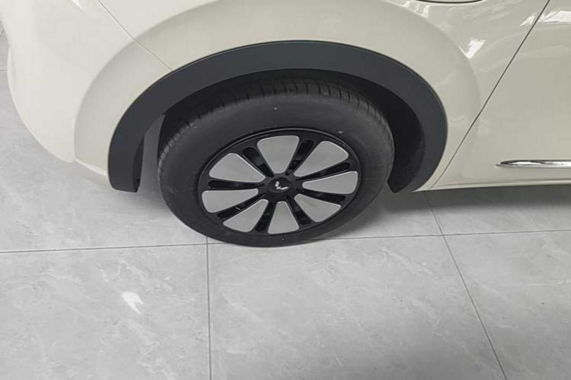Used Wuling Bingo 2025 333 km Enjoyment Version Left Front Wheel Hub