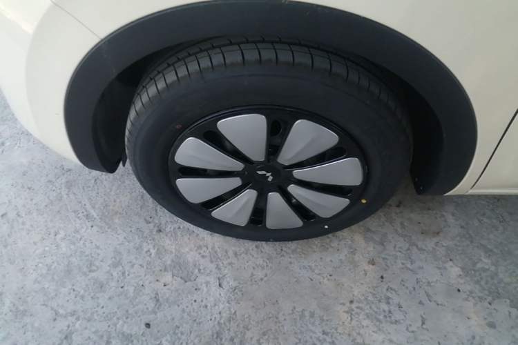 Used Wuling Bingo 2025 333 km Enjoyment Version Left Front Wheel Hub