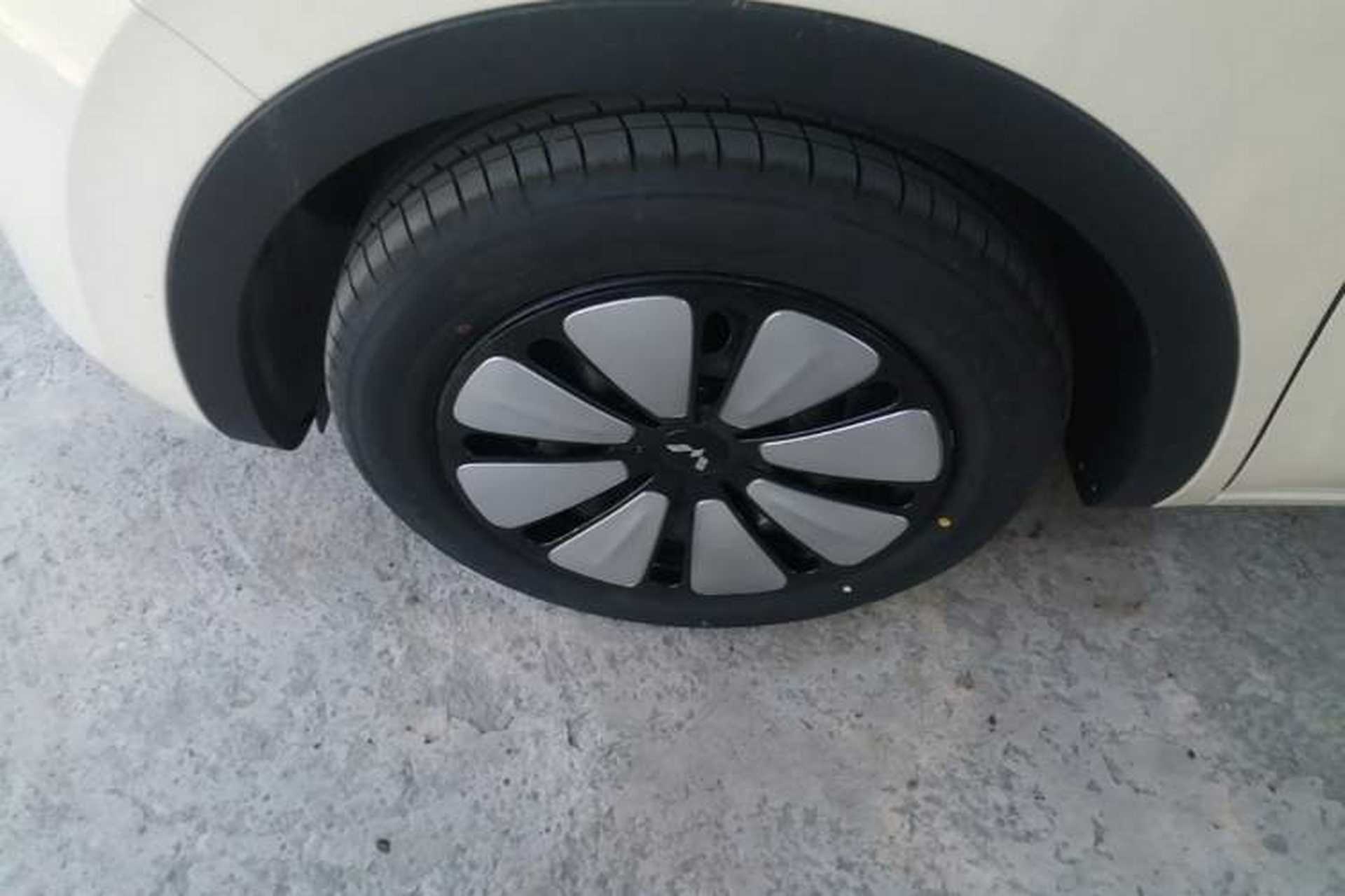 Used Wuling Bingo 2025 333 km Enjoyment Version Left Front Wheel Hub