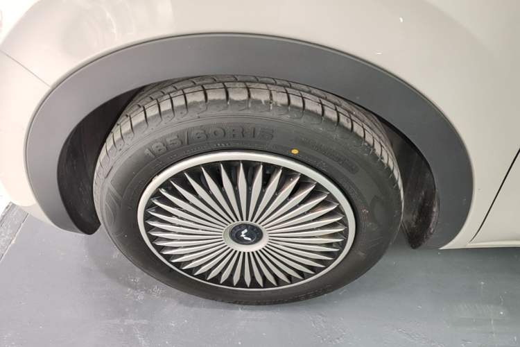 Used Wuling Bingo 2025 333 km Enjoyment Version Left Front Wheel Hub