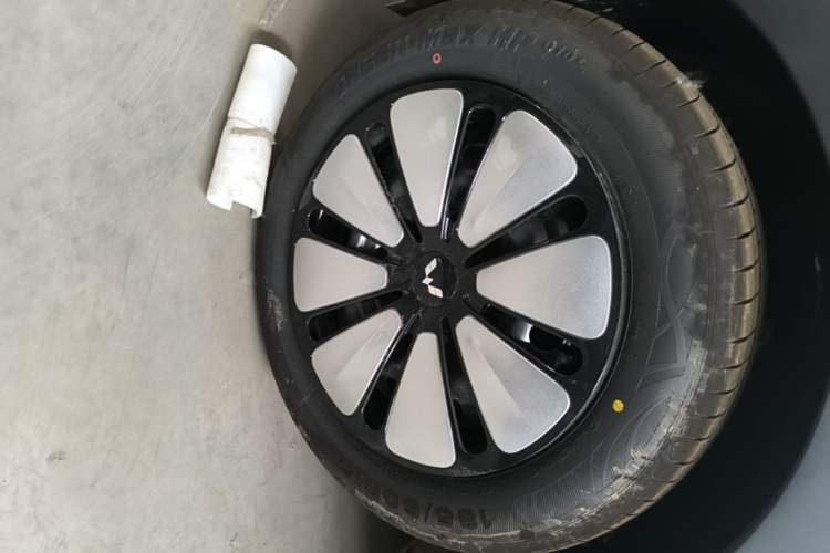 Used Wuling Bingo 2025 333 km Enjoyment Version Left Front Wheel Hub