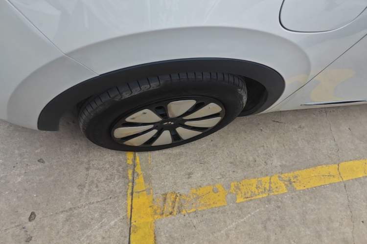 Used Wuling Bingo 2025 333 km Enjoyment Version Left Front Wheel Hub