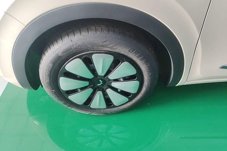Used Wuling Bingo 2025 333 km Enjoyment Version Left Front Wheel Hub