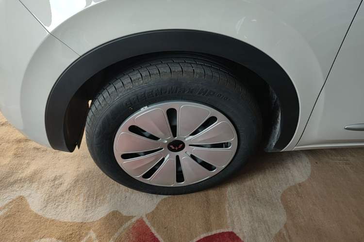 Used Wuling Bingo 2025 203km Light Edition Left Front Wheel Hub