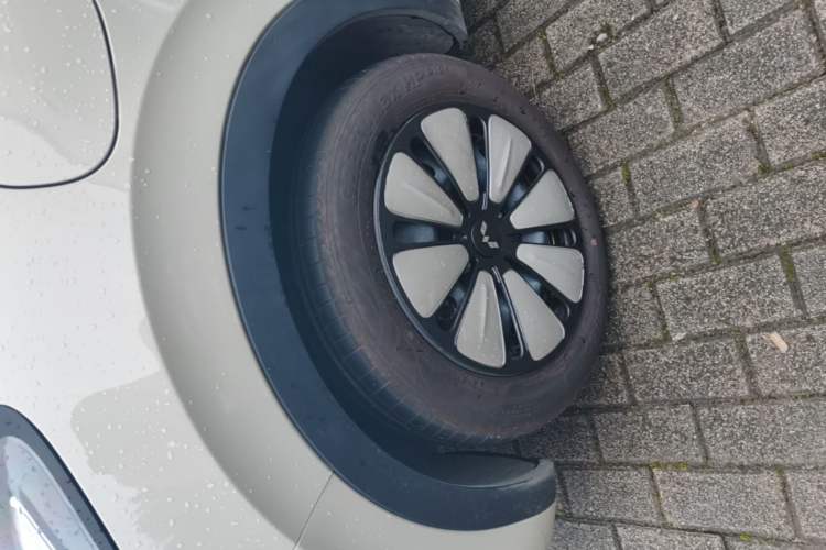 Used Wuling Bingo 2025 333 km Enjoyment Version Left Front Wheel Hub