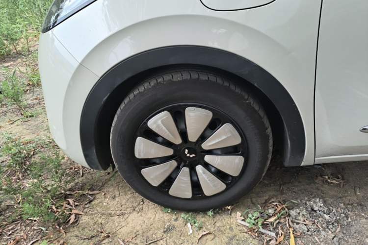Used Wuling Bingo 2025 333 km Enjoyment Version Left Front Wheel Hub