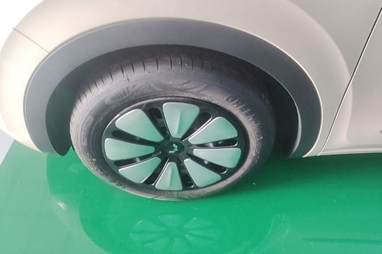 Used Wuling Bingo 2025 333 km Enjoyment Version Left Front Wheel Hub