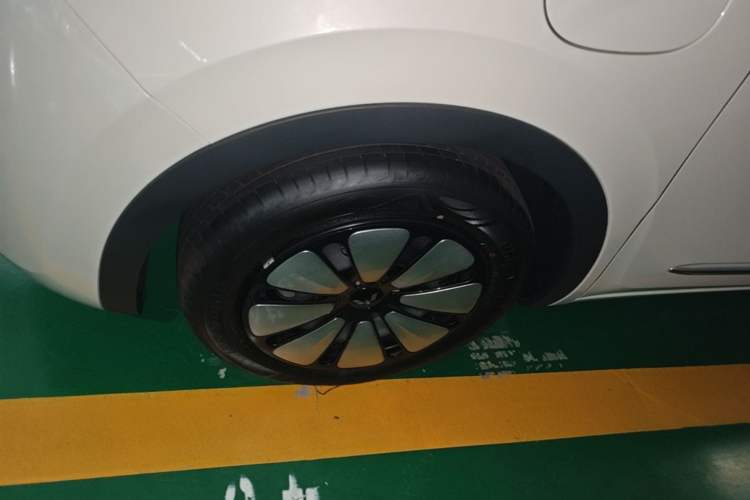 Used Wuling Bingo 2025 333 km Enjoyment Version Left Front Wheel Hub