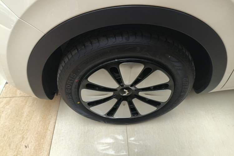 Used Wuling Bingo 2025 333 km Enjoyment Version Left Front Wheel Hub