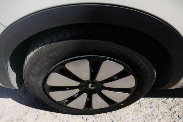 Used Wuling Bingo 2025 333 km Enjoyment Version Left Front Wheel Hub