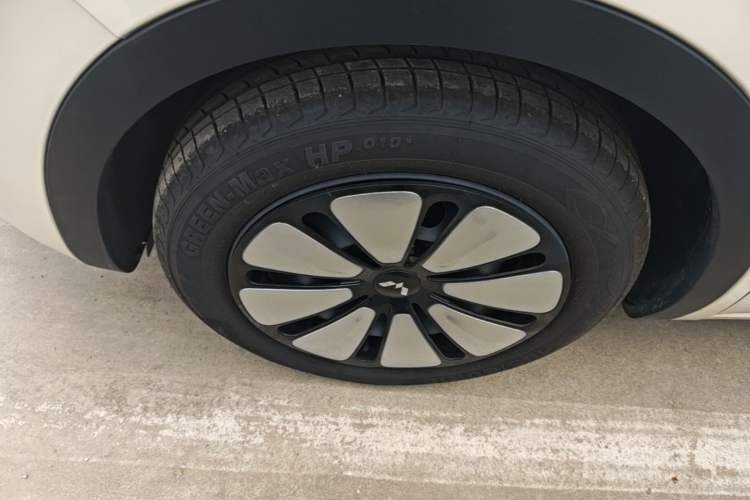 Used Wuling Bingo 2025 333 km Enjoyment Version Left Front Wheel Hub
