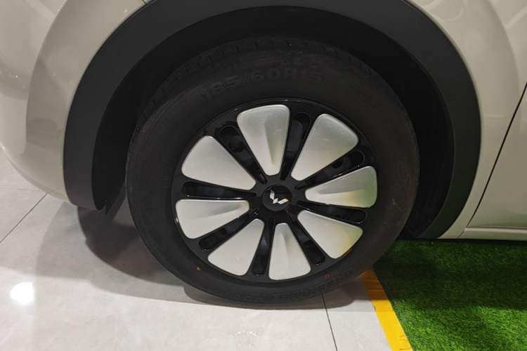Used Wuling Bingo 2025 333 km Enjoyment Version Left Front Wheel Hub