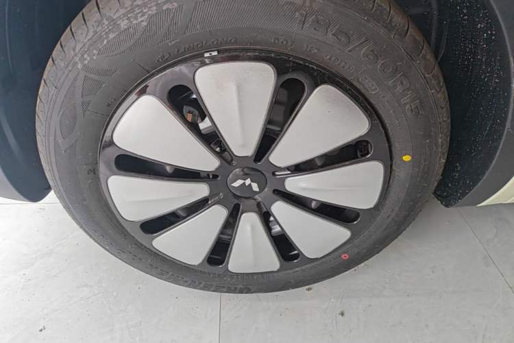 Used Wuling Bingo 2025 333 km Enjoyment Version Left Front Wheel Hub