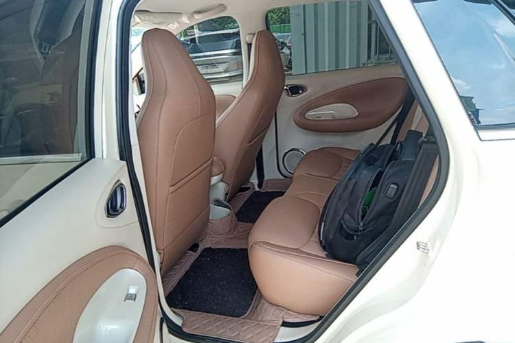 Used Wuling Bingo 2025 333 km Lingxi Connected Version Left Rear Seat