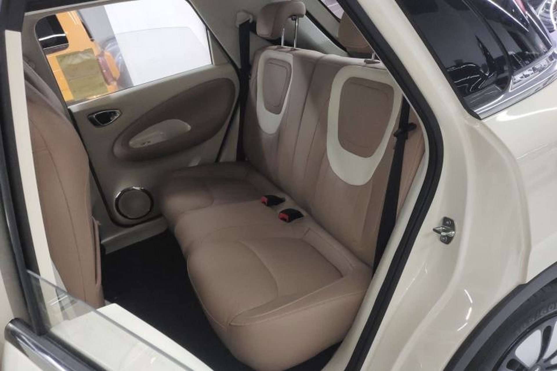 Used Wuling Bingo 2025 410 km Lingxi Deluxe Edition Left Rear Seat