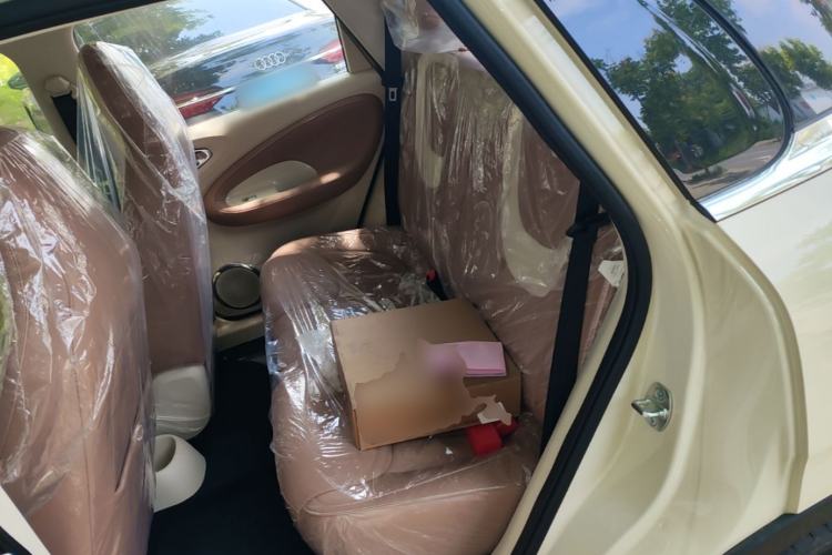 Used Wuling Bingo 2025 333 km Lingxi Connected Version Left Rear Seat