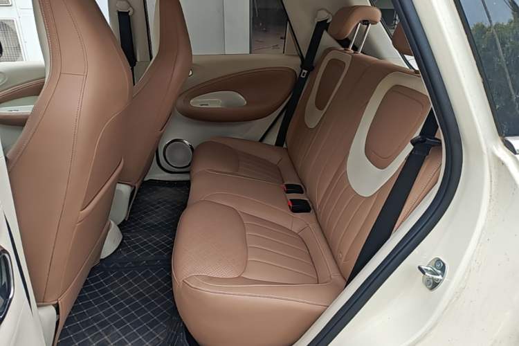 Used Wuling Bingo 2025 410 km Lingxi Deluxe Edition Left Rear Seat