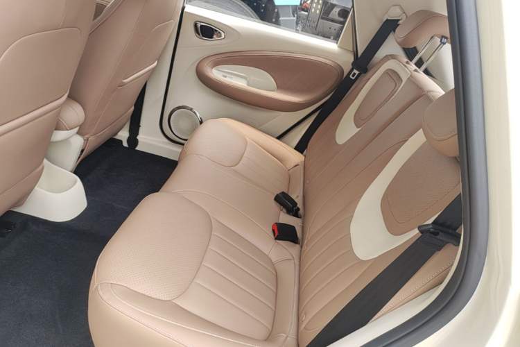 Used Wuling Bingo 2025 333 km Enjoyment Version Left Rear Seat