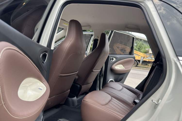 Used Wuling Bingo 2025 333 km Lingxi Connected Version Left Rear Seat