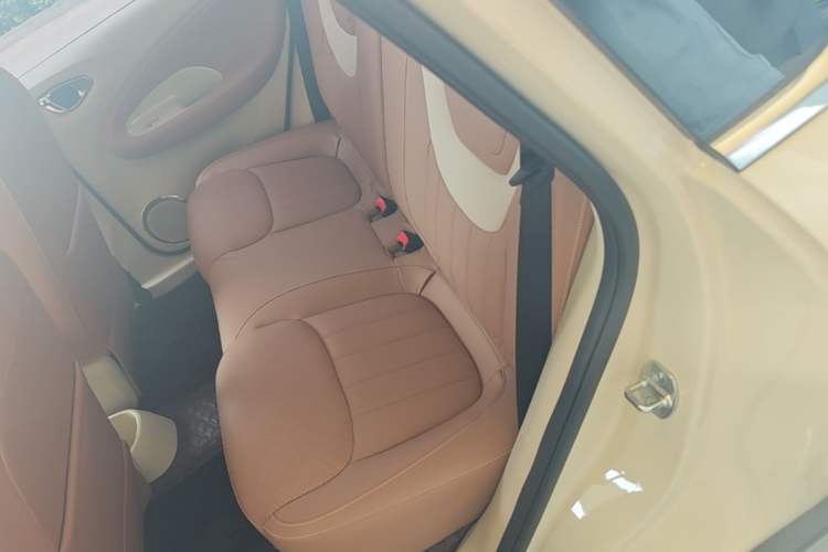 Used Wuling Bingo 2025 333 km Enjoyment Version Left Rear Seat
