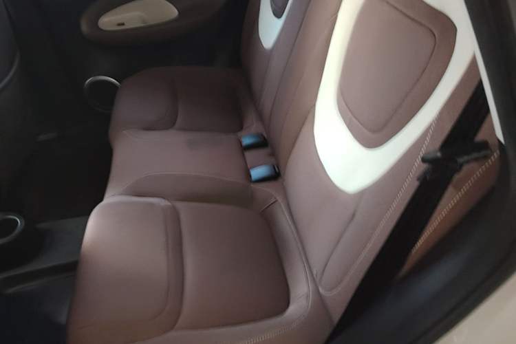 Used Wuling Bingo 2025 203km Light Edition Left Rear Seat