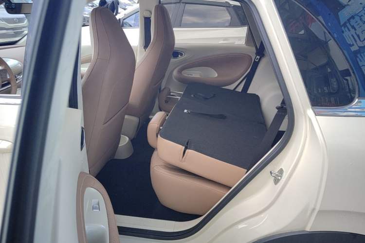 Used Wuling Bingo 2025 410 km Lingxi Deluxe Edition Left Rear Seat
