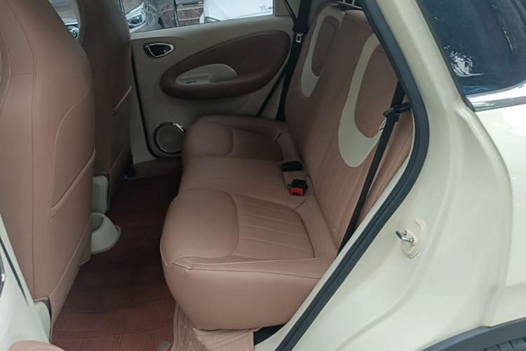 Used Wuling Bingo 2025 333 km Lingxi Deluxe Edition Left Rear Seat