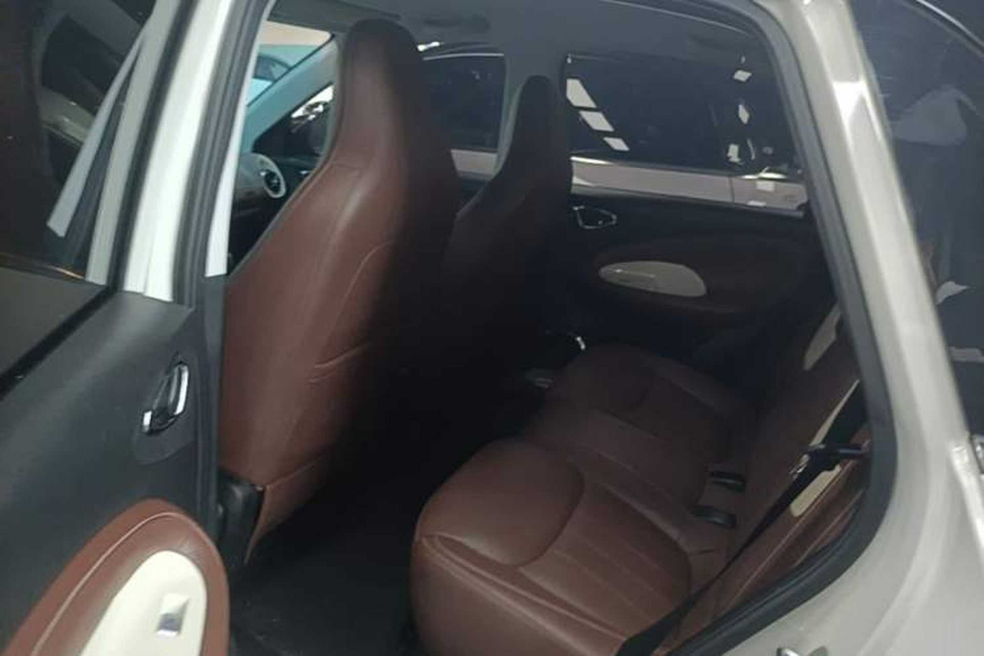 Used Wuling Bingo 2025 333 km Lingxi Connected Version Left Rear Seat