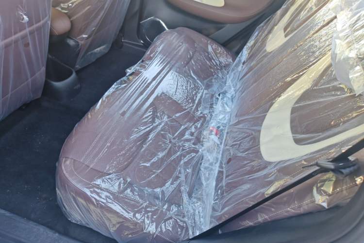 Used Wuling Bingo 2025 333 km Enjoyment Version Left Rear Seat