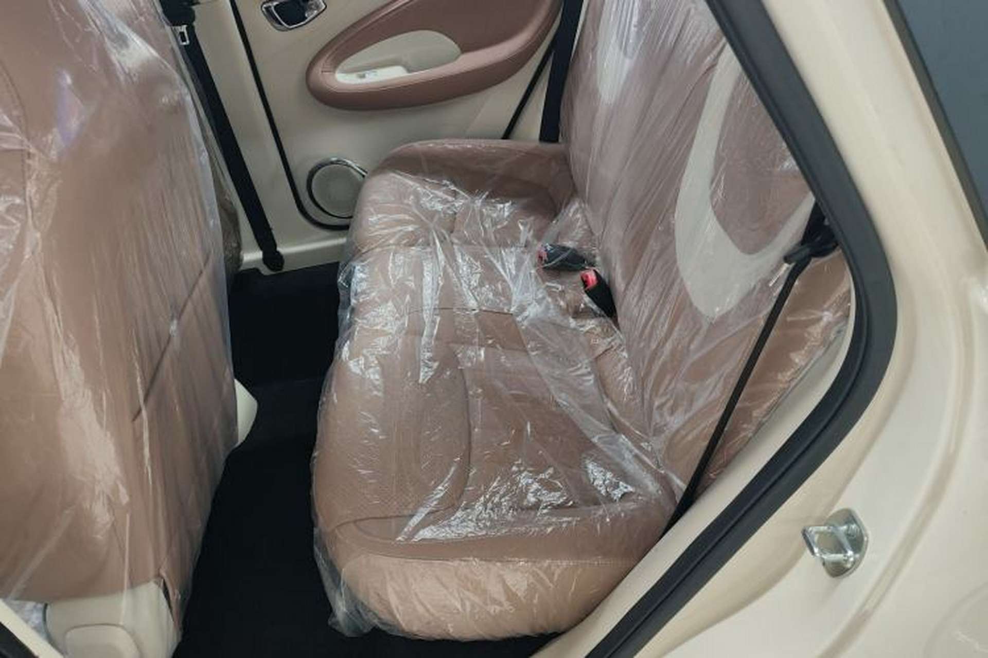 Used Wuling Bingo 2025 333 km Enjoyment Version Left Rear Seat
