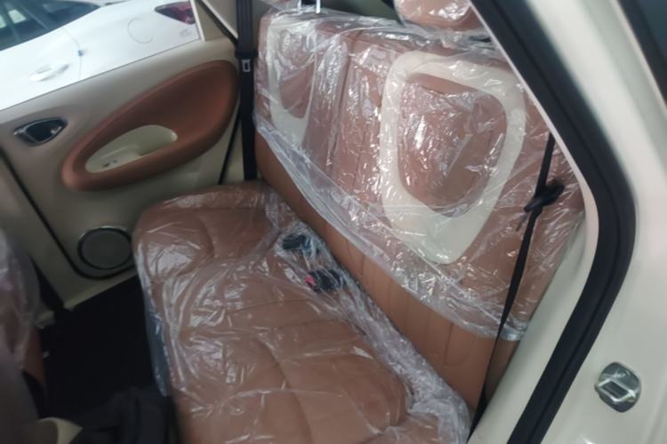 Used Wuling Bingo 2025 333 km Lingxi Connected Version Left Rear Seat