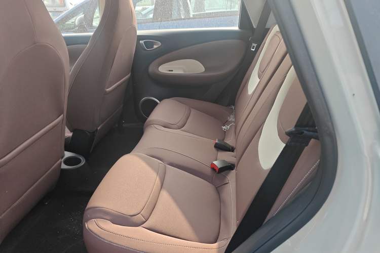 Used Wuling Bingo 2025 203km Light Edition Left Rear Seat