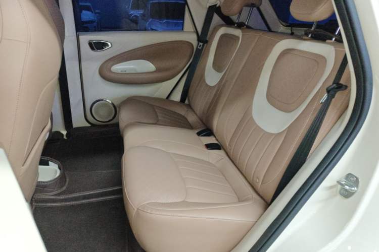 Used Wuling Bingo 2025 333 km Lingxi Connected Version Left Rear Seat