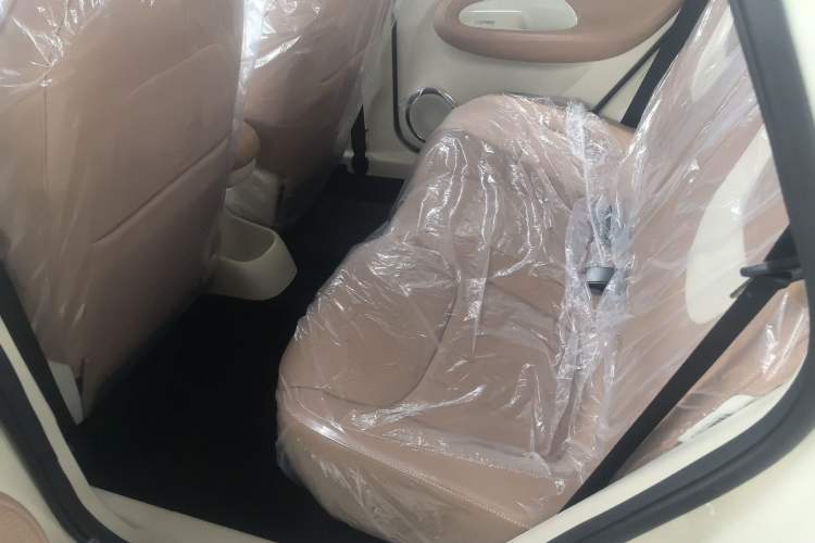 Used Wuling Bingo 2025 333 km Enjoyment Version Left Rear Seat