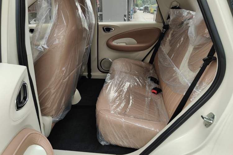 Used Wuling Bingo 2025 333 km Enjoyment Version Left Rear Seat